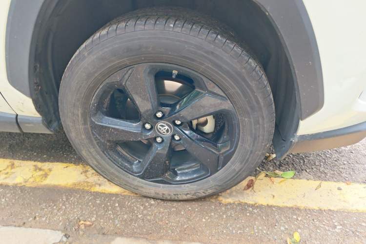 Used Toyota RAV4 2020 Dual-Motor 2.5L E-CVT Four-Wheel Drive Flagship Edition Right Front Wheel Hub