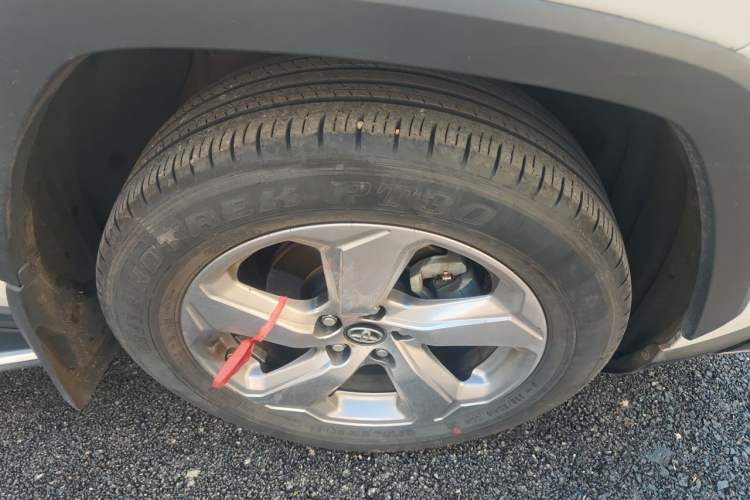 Used Toyota RAV4 2020 2.0L CVT Two-Wheel Drive Fashion Edition Right Front Wheel Hub