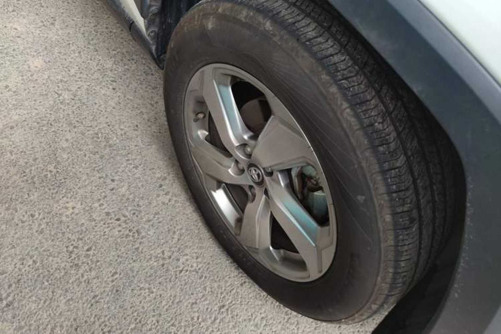 Used Toyota RAV4 2020 2.0L CVT Two-Wheel Drive Fashion Edition Right Front Wheel Hub