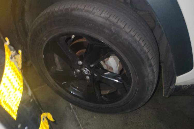 Used Toyota RAV4 2020 Dual-Engine 2.5L E-CVT Four-Wheel Drive Elite Edition Right Front Wheel Hub