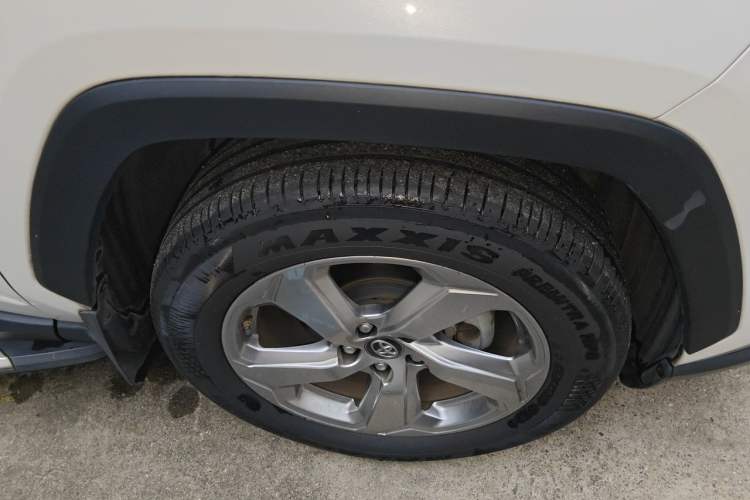 Used Toyota RAV4 2020 2.0L CVT Two-Wheel Drive Fashion Edition Right Front Wheel Hub