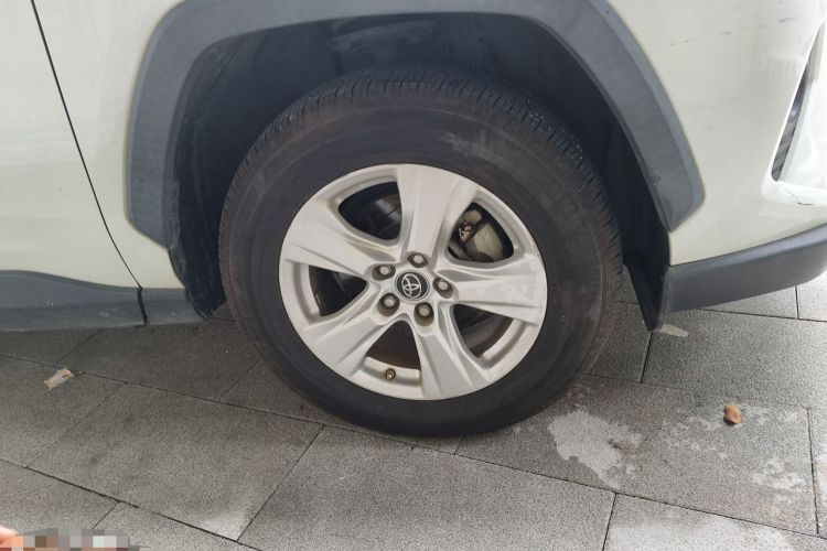 Used Toyota RAV4 2020 2.0L CVT Two-Wheel Drive Urban Edition Right Front Wheel Hub