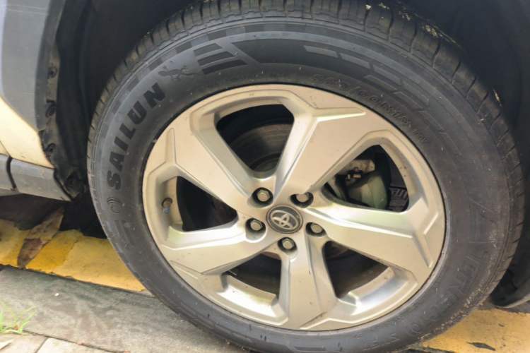 Used Toyota RAV4 2020 2.0L CVT Two-Wheel Drive Fashion Edition Right Front Wheel Hub