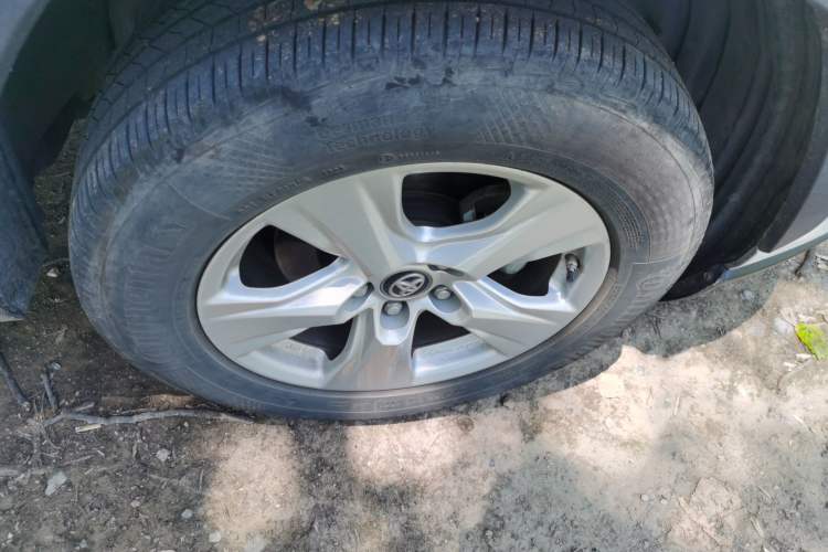 Used Toyota RAV4 2020 2.0L CVT Two-Wheel Drive Urban Edition Right Front Wheel Hub