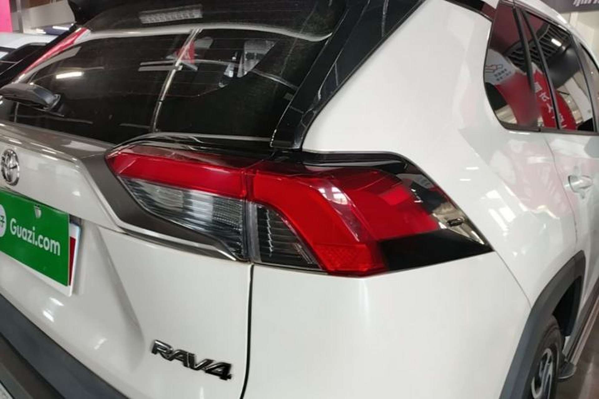 Used Toyota RAV4 2020 2.0L CVT Two-Wheel Drive Prestige Edition Right Rear Taillight