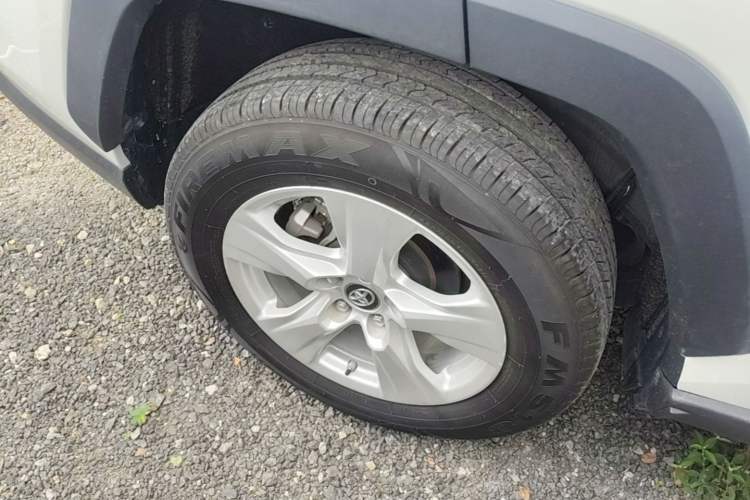 Used Toyota RAV4 2020 2.0L CVT Two-Wheel Drive Urban Edition Right Rear Wheel Hub