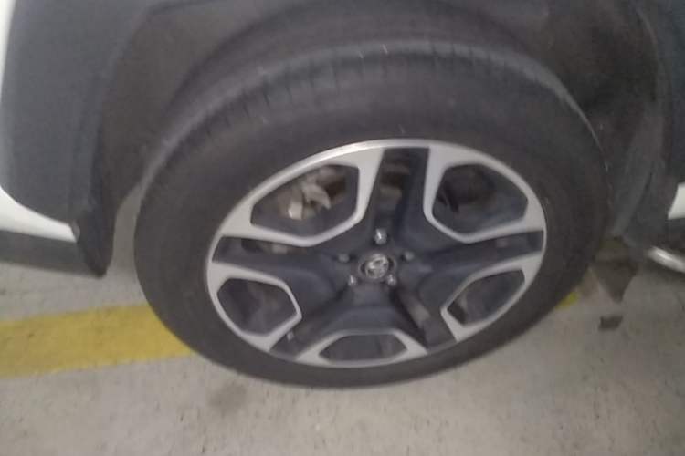 Used Toyota RAV4 2020 2.0L CVT Four-Wheel Drive Prestige Edition Right Rear Wheel Hub