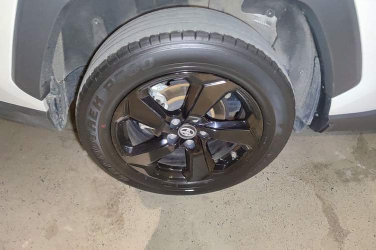 Used Toyota RAV4 2020 Dual-Motor 2.5L E-CVT Four-Wheel Drive Flagship Edition Right Rear Wheel Hub