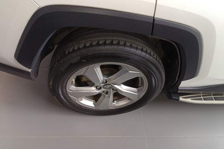 Used Toyota RAV4 2020 2.0L CVT Two-Wheel Drive Fashion Edition Right Rear Wheel Hub