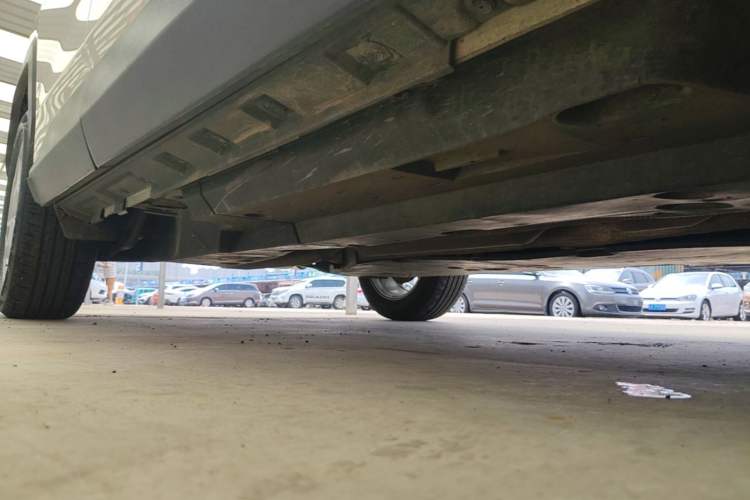 Used Toyota RAV4 2020 2.0L CVT Two-Wheel Drive Fashion PLUS Edition Right Side Sill
