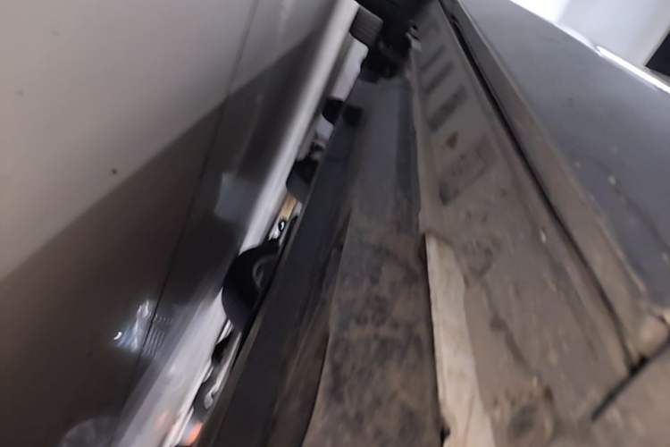 Used Toyota RAV4 2020 2.0L CVT Two-Wheel Drive Urban Edition Right Side Sill