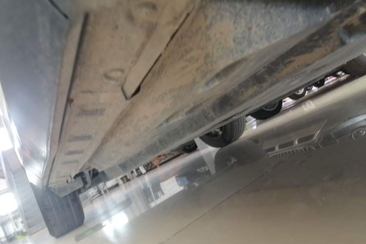 Used Toyota RAV4 2020 2.0L CVT 4x4 Trend Edition Right Side Sill