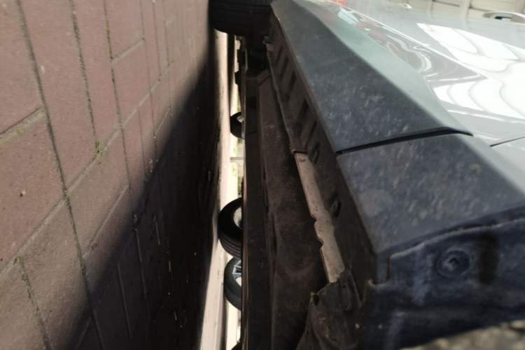 Used Toyota RAV4 2020 2.0L CVT Two-Wheel Drive Fashion Edition Right Side Sill