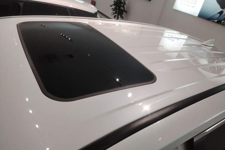 Used Toyota RAV4 2020 2.0L CVT Two-Wheel Drive Fashion Edition Roof