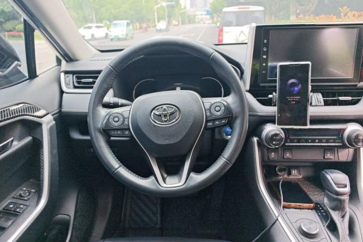 Used Toyota RAV4 2020 Dual-Engine 2.5L E-CVT 4x4 Elite PLUS Edition Steering Wheel