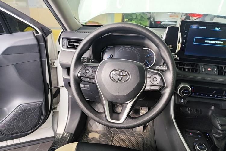 Used Toyota RAV4 2020 Dual-Engine 2.5L E-CVT Four-Wheel Drive Elite Edition Steering Wheel