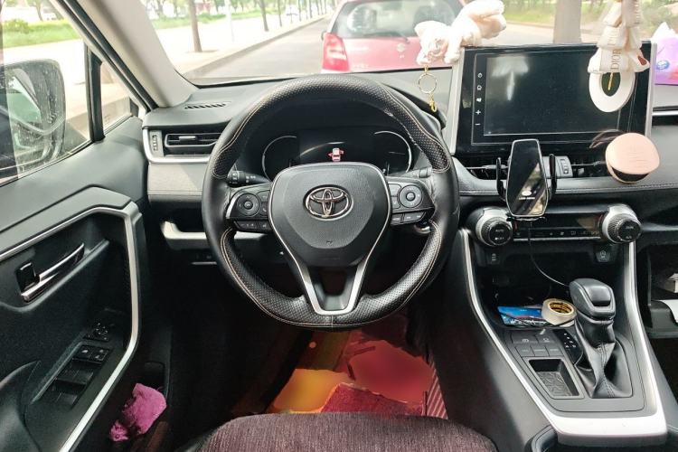 Used Toyota RAV4 2020 2.0L CVT Two-Wheel Drive Fashion Edition Steering Wheel