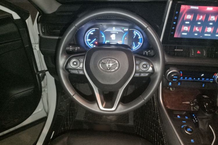 Used Toyota RAV4 2020 Dual-Engine 2.5L E-CVT 4x4 Elite PLUS Edition Steering Wheel