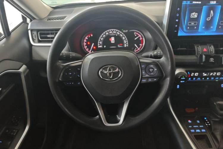 Used Toyota RAV4 2020 2.0L CVT 4x4 Trend Edition Steering Wheel