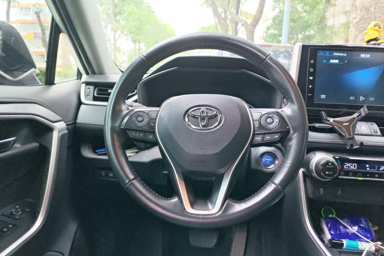 Used Toyota RAV4 2020 Dual-Motor 2.5L E-CVT Four-Wheel Drive Flagship Edition Steering Wheel