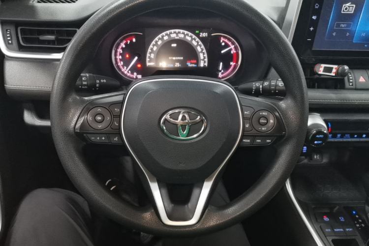 Used Toyota RAV4 2020 2.0L CVT Two-Wheel Drive Fashion Edition Steering Wheel