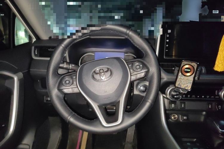 Used Toyota RAV4 2020 2.0L CVT 4x4 Style PLUS Edition Steering Wheel