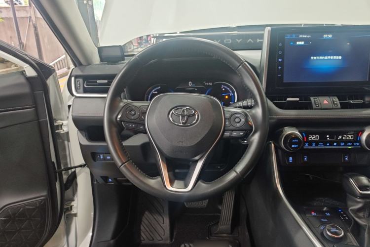 Used Toyota RAV4 2020 Dual-Engine 2.5L E-CVT 4x4 Elite PLUS Edition Steering Wheel