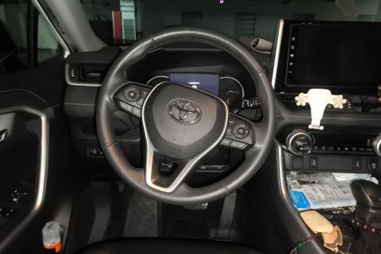 Used Toyota RAV4 2020 2.0L CVT 4x4 Style PLUS Edition Steering Wheel