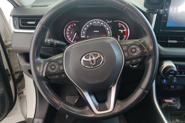 Used Toyota RAV4 2020 2.0L CVT Two-Wheel Drive Fashion PLUS Edition Steering Wheel