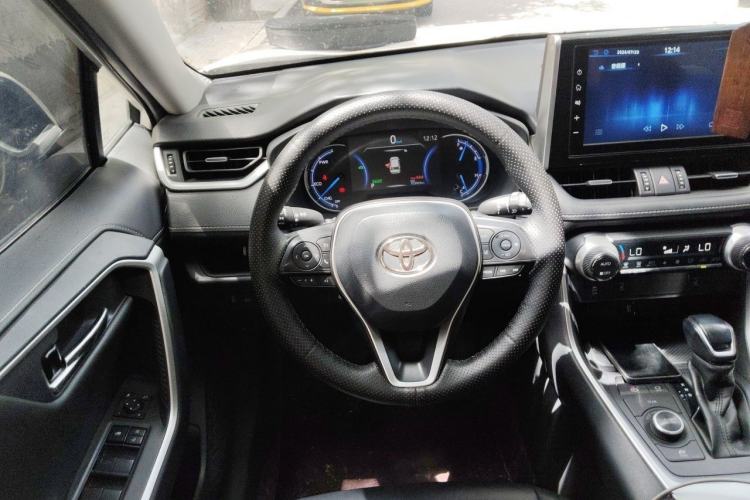 Used Toyota RAV4 2020 Dual-Engine 2.5L E-CVT 4x4 Elite PLUS Edition Steering Wheel