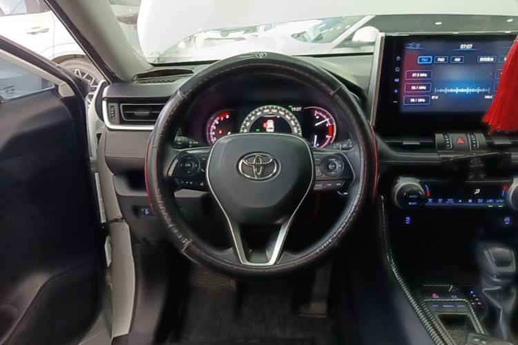 Used Toyota RAV4 2020 2.0L CVT Two-Wheel Drive Fashion Edition Steering Wheel