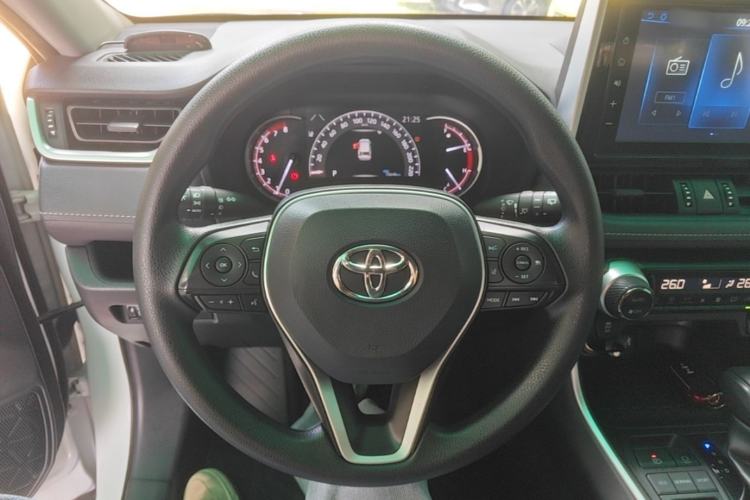 Used Toyota RAV4 2020 2.0L CVT Two-Wheel Drive Fashion Edition Steering Wheel
