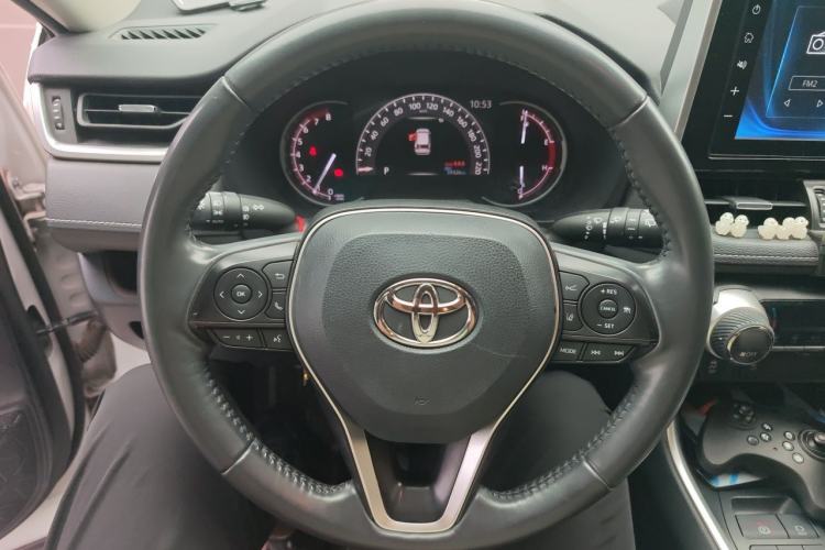 Used Toyota RAV4 2020 2.0L CVT Two-Wheel Drive Prestige Edition Steering Wheel