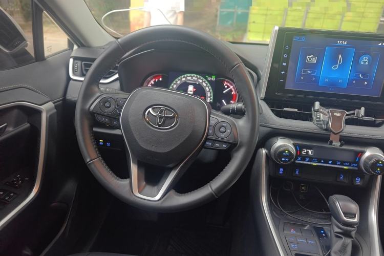 Used Toyota RAV4 2020 2.0L CVT 4x4 Style PLUS Edition Steering Wheel