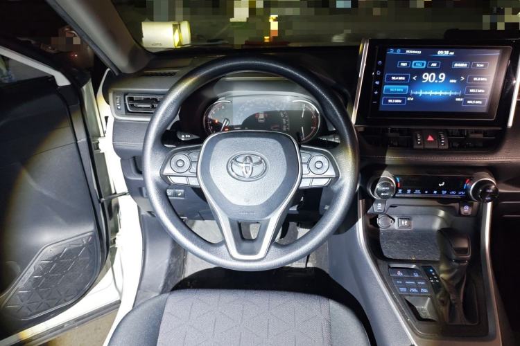 Used Toyota RAV4 2020 2.0L CVT 4x4 Trend Edition Steering Wheel