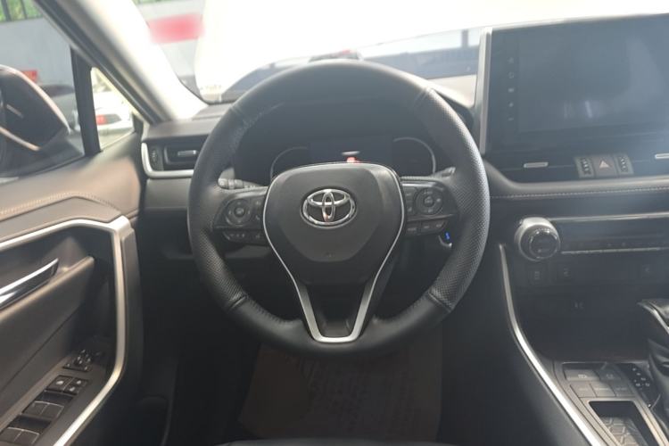 Used Toyota RAV4 2020 2.0L CVT Two-Wheel Drive Prestige Edition Steering Wheel