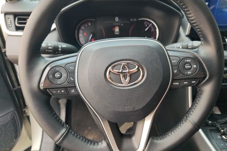 Used Toyota RAV4 2020 2.0L CVT Two-Wheel Drive Fashion Edition Steering Wheel