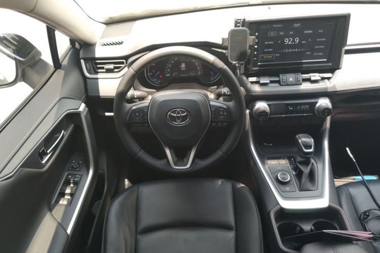 Used Toyota RAV4 2020 Dual-Engine 2.5L E-CVT Four-Wheel Drive Elite Edition Steering Wheel