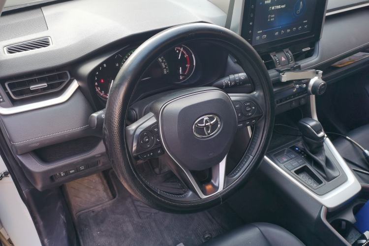 Used Toyota RAV4 2020 2.0L CVT Two-Wheel Drive Fashion PLUS Edition Steering Wheel