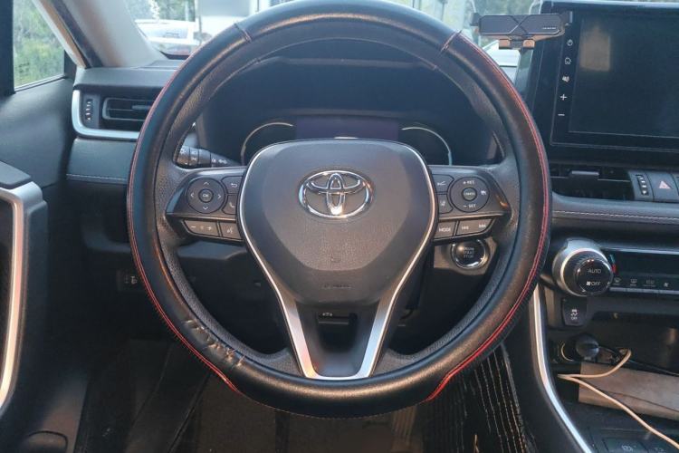 Used Toyota RAV4 2020 2.0L CVT Two-Wheel Drive Fashion Edition Steering Wheel