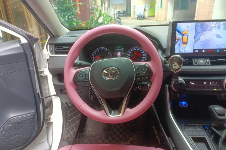 Used Toyota RAV4 2020 2.0L CVT Two-Wheel Drive Urban Edition Steering Wheel