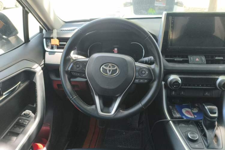 Used Toyota RAV4 2020 Dual-Engine 2.5L E-CVT 4x4 Elite PLUS Edition Steering Wheel