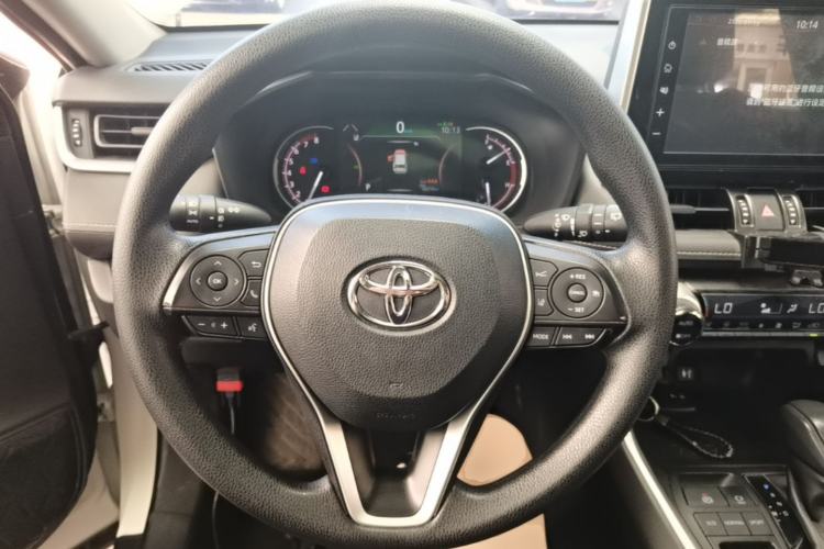 Used Toyota RAV4 2020 2.0L CVT Two-Wheel Drive Fashion Edition Steering Wheel