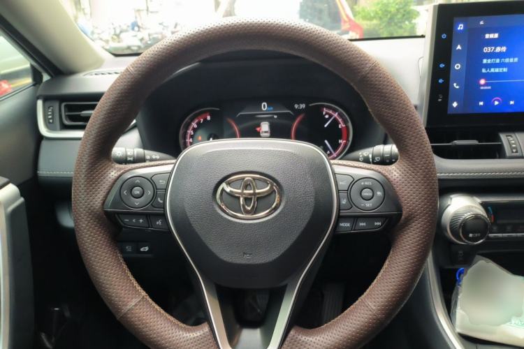 Used Toyota RAV4 2020 2.0L CVT Two-Wheel Drive Fashion Edition Steering Wheel