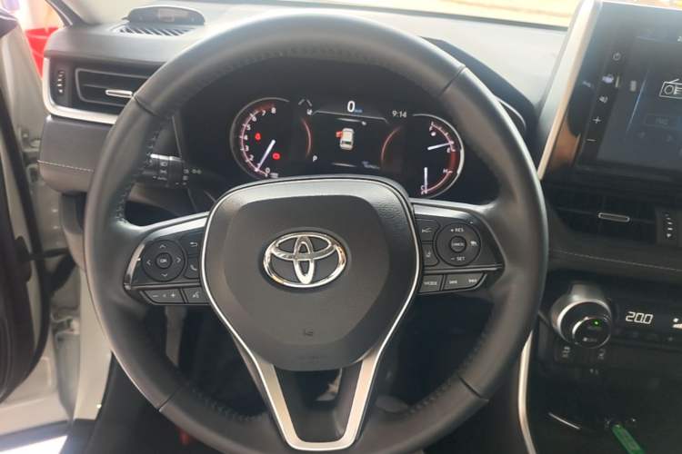 Used Toyota RAV4 2020 2.0L CVT Two-Wheel Drive Fashion PLUS Edition Steering Wheel