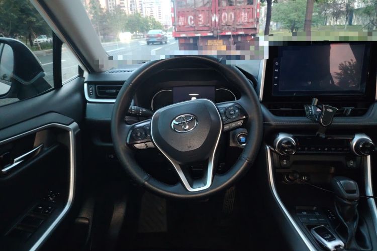 Used Toyota RAV4 2020 2.0L CVT Two-Wheel Drive Fashion Edition Steering Wheel