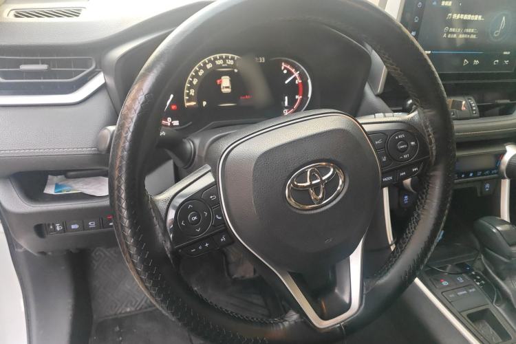 Used Toyota RAV4 2020 2.0L CVT 4x4 Trend Edition Steering Wheel