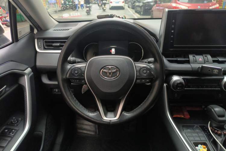 Used Toyota RAV4 2020 2.0L CVT 4x4 Trend Edition Steering Wheel