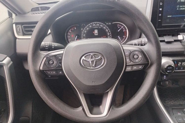 Used Toyota RAV4 2020 2.0L CVT Two-Wheel Drive Fashion Edition Steering Wheel