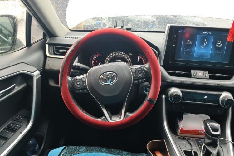 Used Toyota RAV4 2020 2.0L CVT Two-Wheel Drive Prestige Edition Steering Wheel